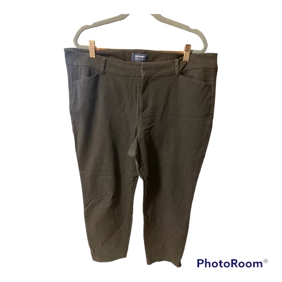 Old Navy Pants - Old Navy Mid Rise Ankle Pixie Dress Pants